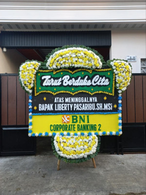 Papan Bunga Duka di Kamboneri
