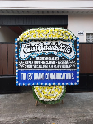 Papan Bunga Duka di Kamboneri